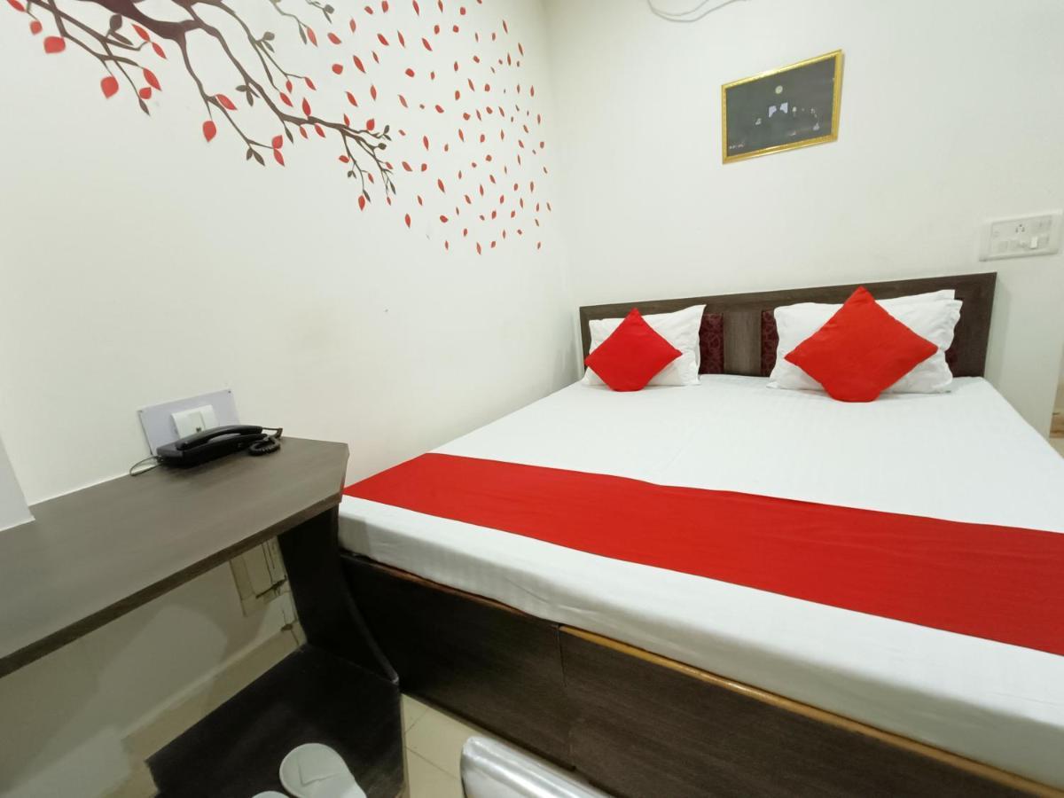 Hotel Executive Inn Hailakandi Екстер'єр фото