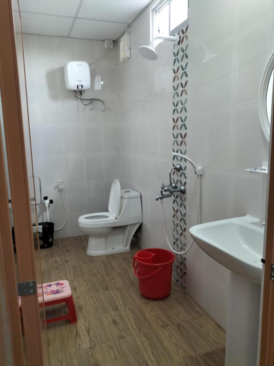 Hotel Executive Inn Hailakandi Екстер'єр фото