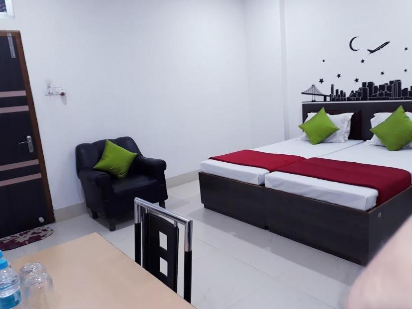 Hotel Executive Inn Hailakandi Номер фото